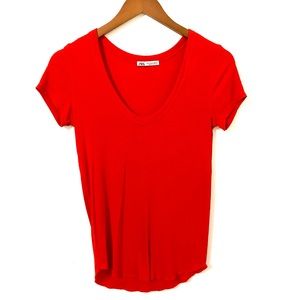 Zara Red v neck tee size small